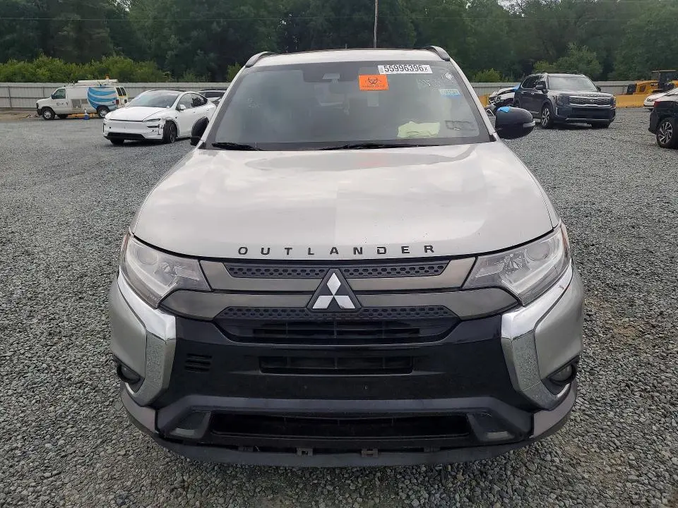 2020 MITSUBISHI OUTLANDER SE  