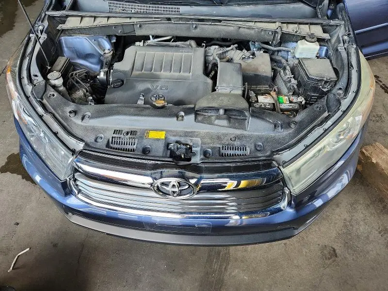 2014 TOYOTA HIGHLANDER LIMITED  