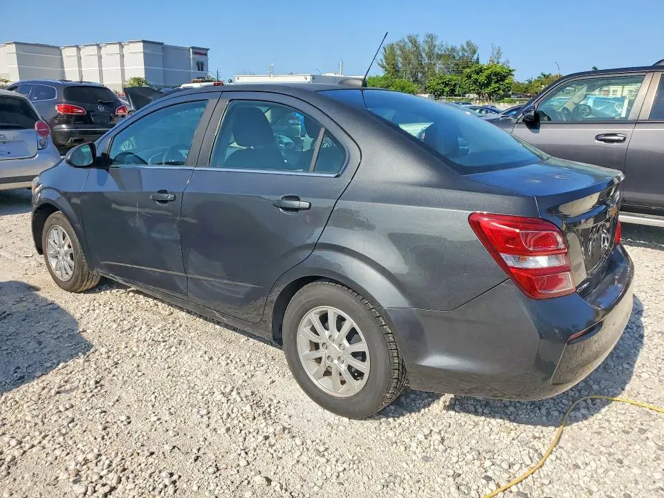 2017 CHEVROLET SONIC LT  