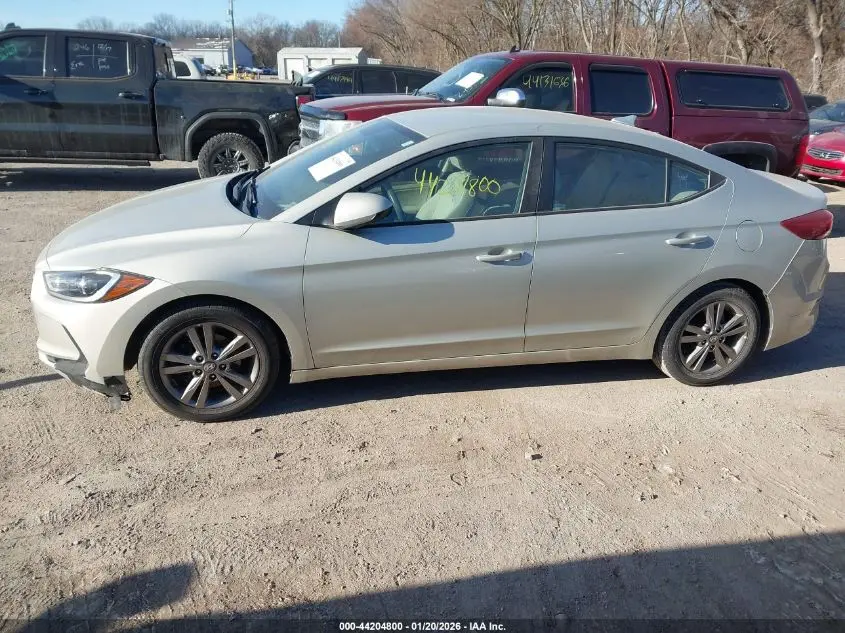 2017 HYUNDAI ELANTRA SE