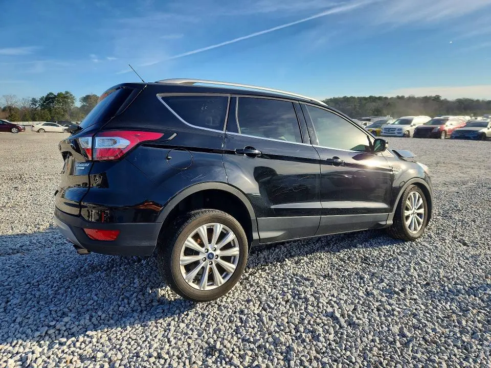 2017 FORD ESCAPE TITANIUM  