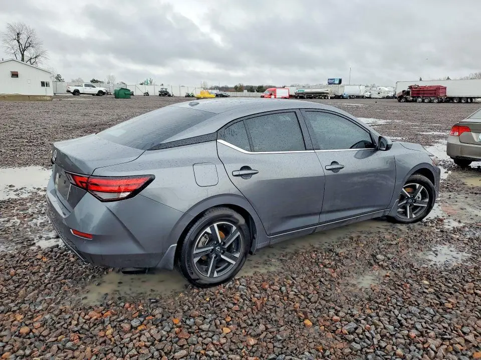 2025 NISSAN SENTRA SV  