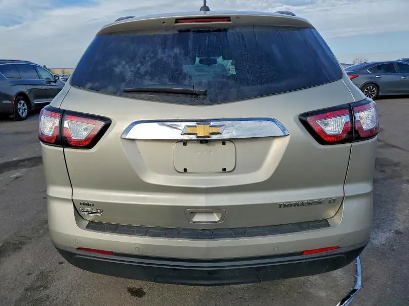 2016 CHEVROLET TRAVERSE LT  