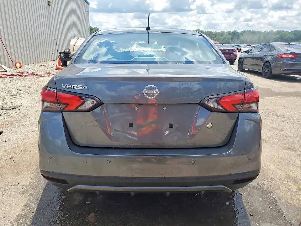 2024 NISSAN VERSA S  