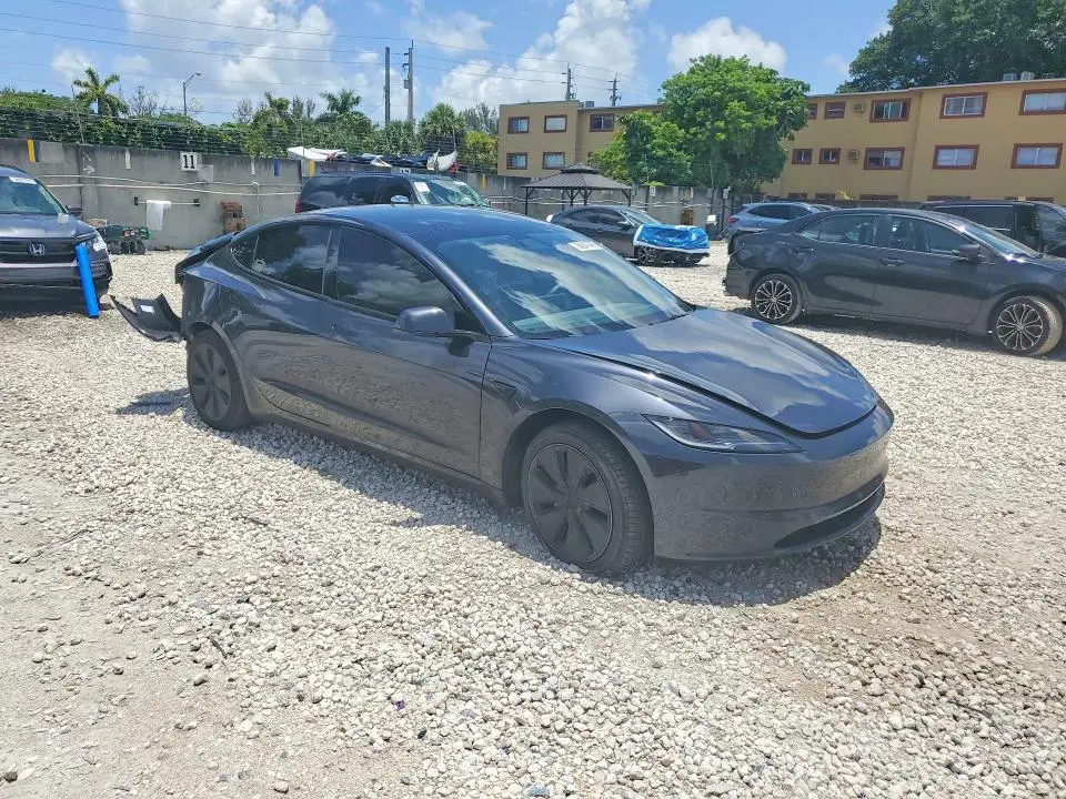 2025 TESLA MODEL 3   