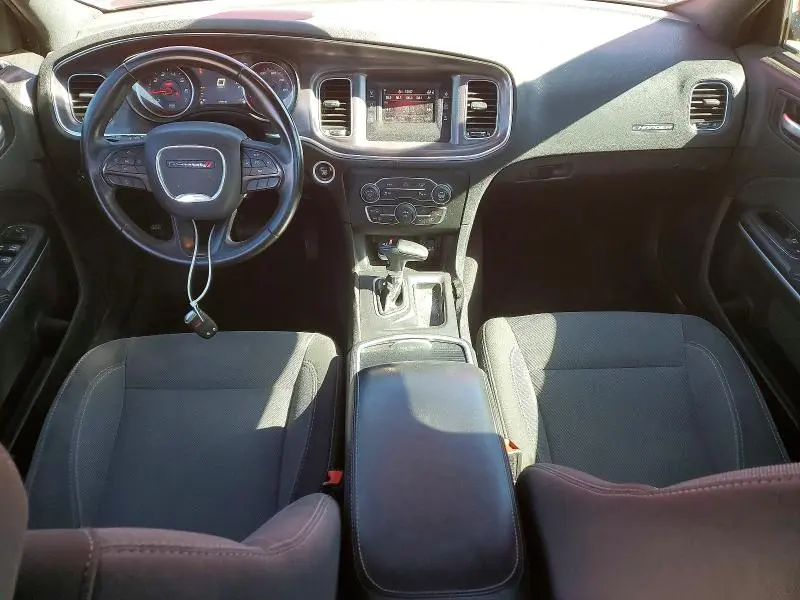 2017 DODGE CHARGER SE  