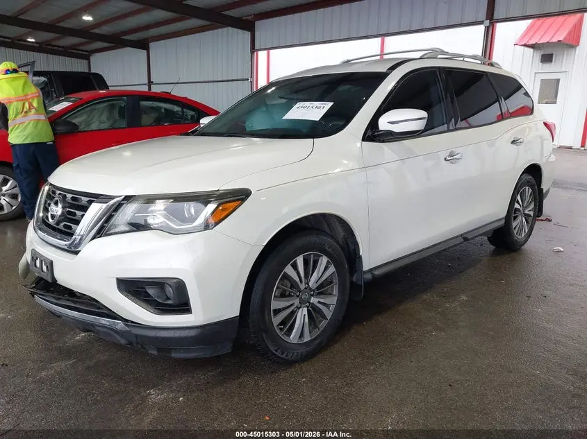 2017 NISSAN PATHFINDER SV