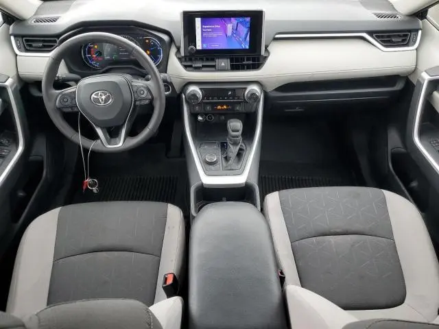 2024 TOYOTA RAV4 XLE  