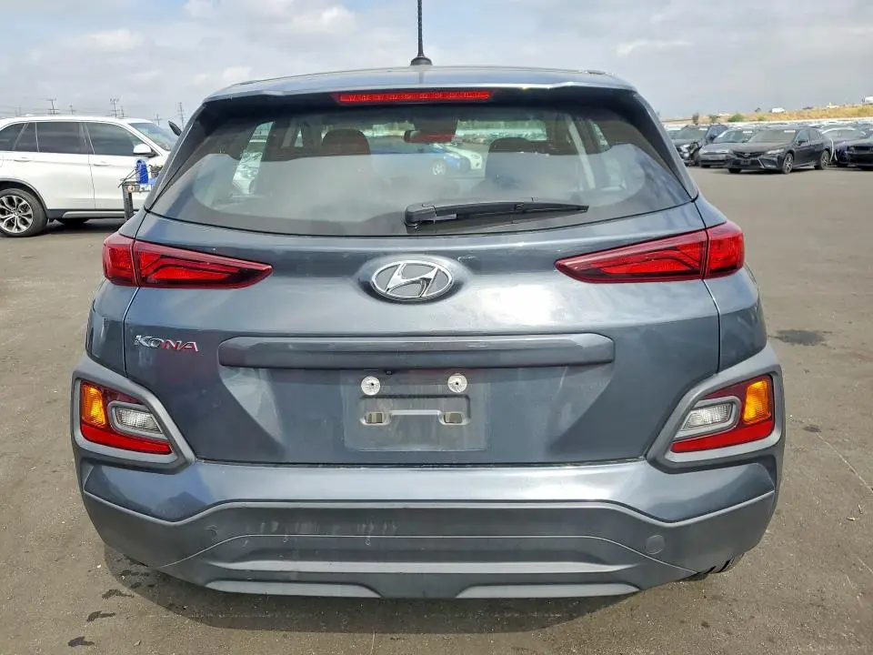 2021 HYUNDAI KONA SE  