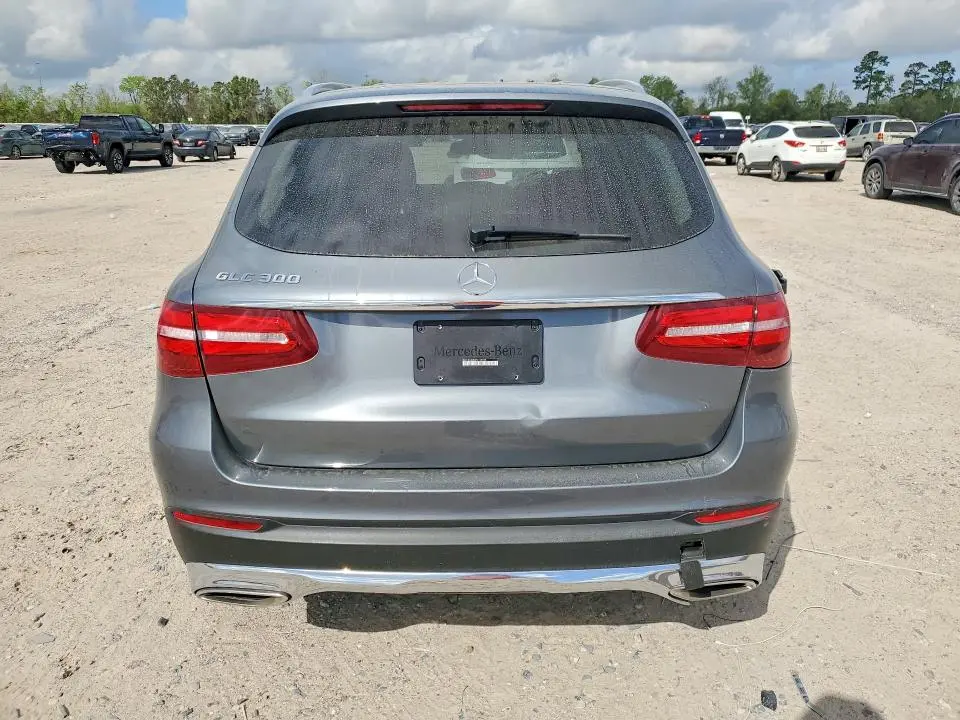 2019 MERCEDES-BENZ GLC 300  