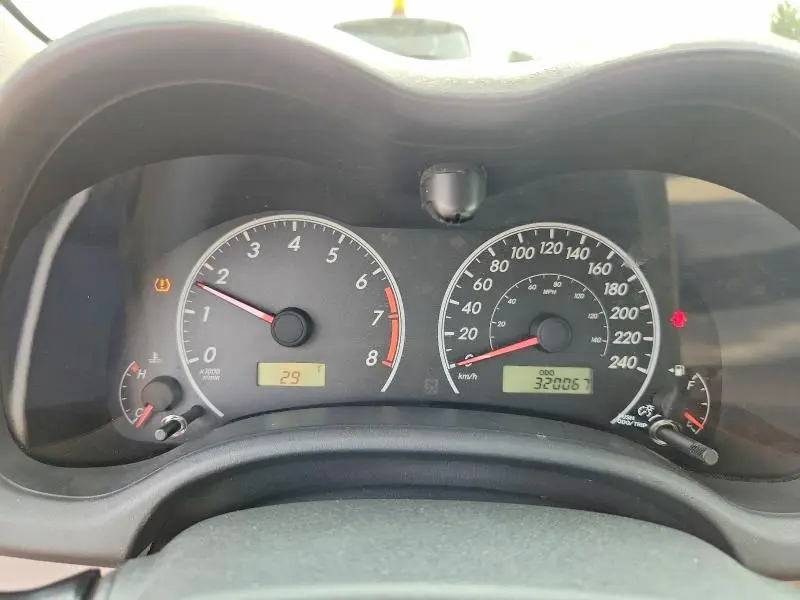 2011 TOYOTA COROLLA BASE  