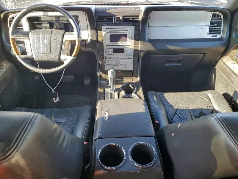 2010 LINCOLN NAVIGATOR   