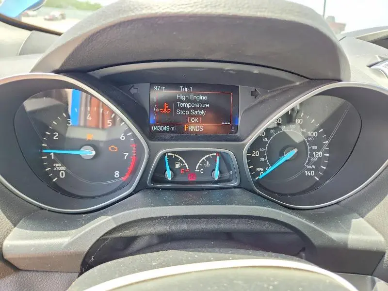 2017 FORD ESCAPE SE  