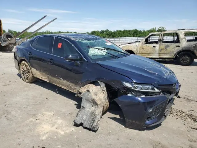 2022 TOYOTA CAMRY XSE