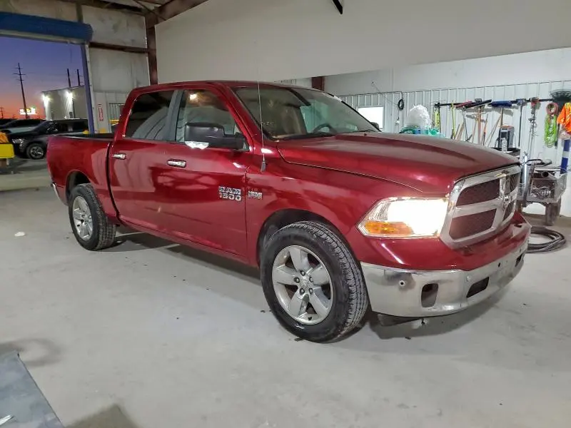 2015 RAM 1500 SLT  