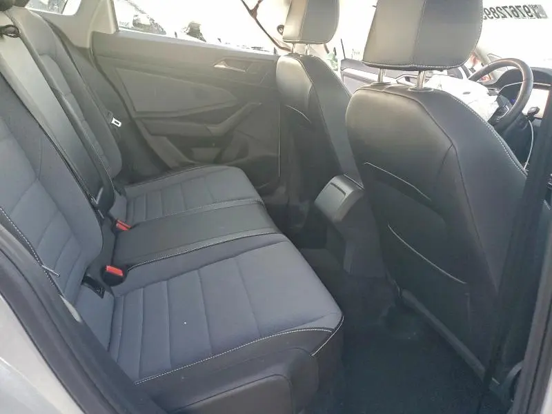 2025 VOLKSWAGEN JETTA SE  