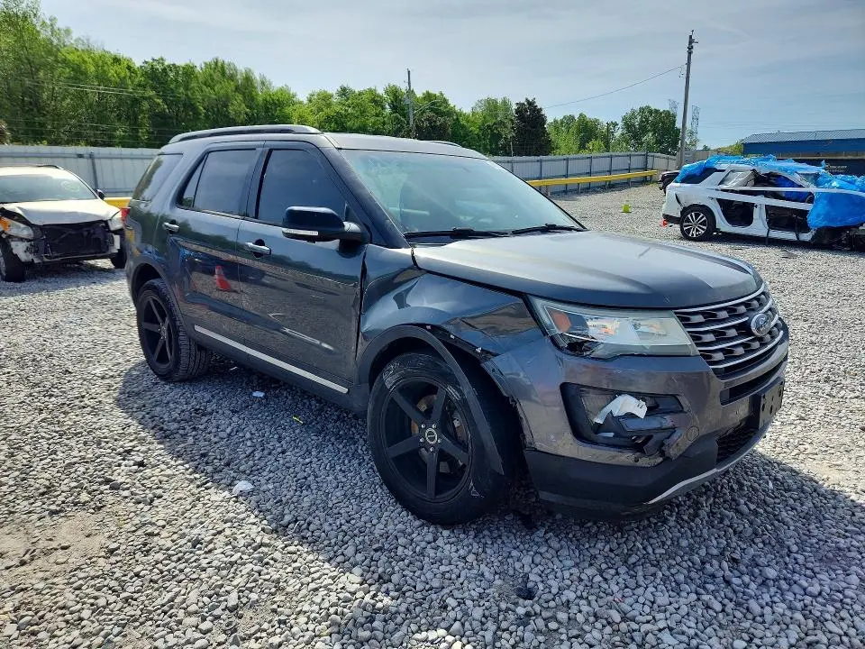 2017 FORD EXPLORER XLT  