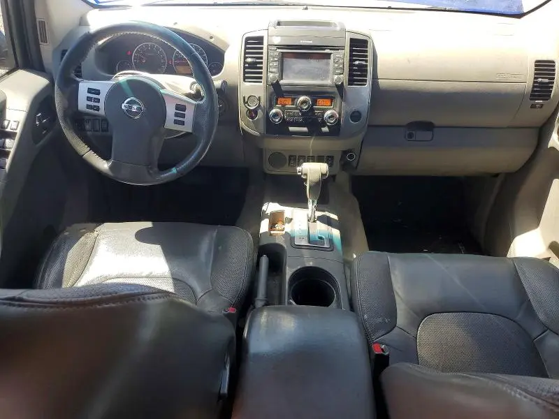 2014 NISSAN FRONTIER SL  