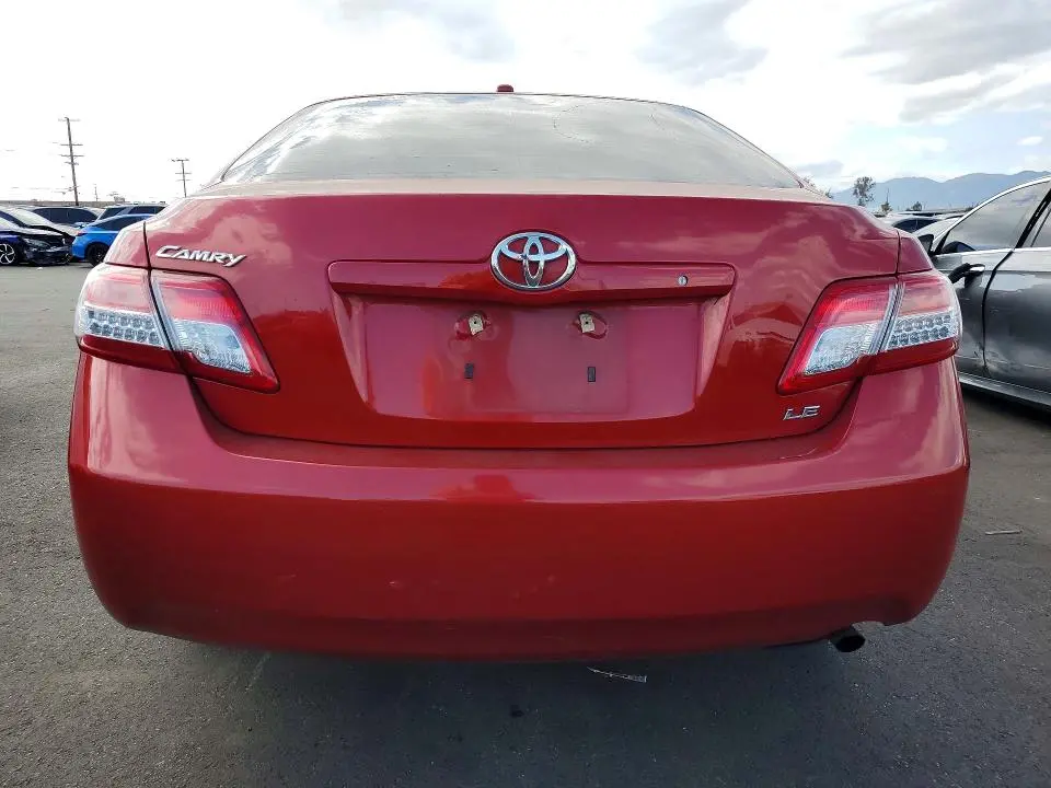 2010 TOYOTA CAMRY LE  