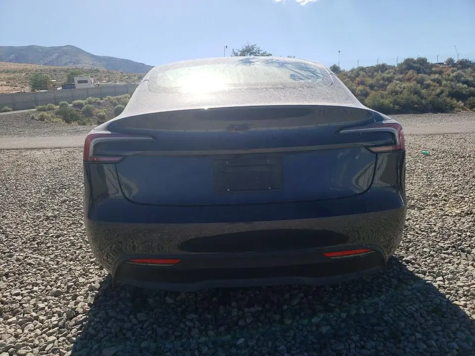 2026 TESLA MODEL 3   