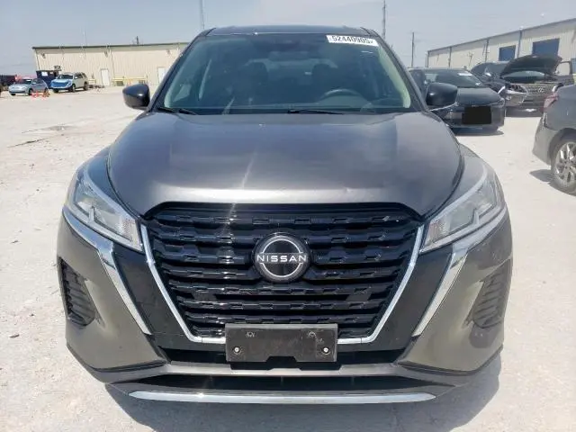 2023 NISSAN KICKS S