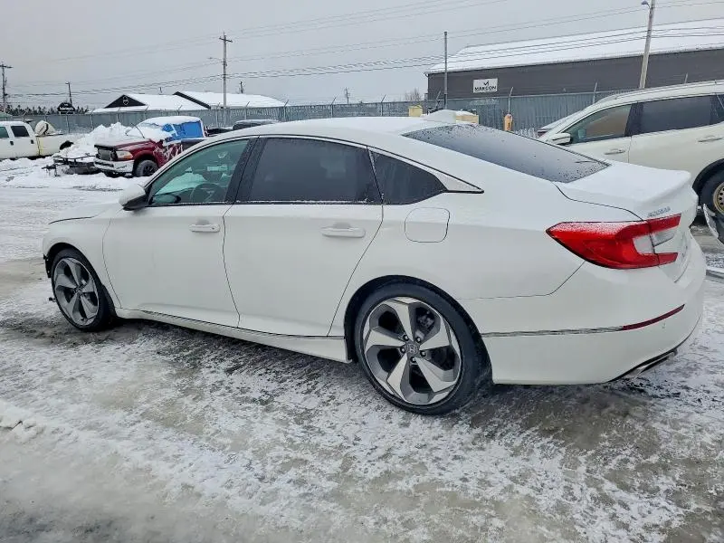 2020 HONDA ACCORD TOURING  