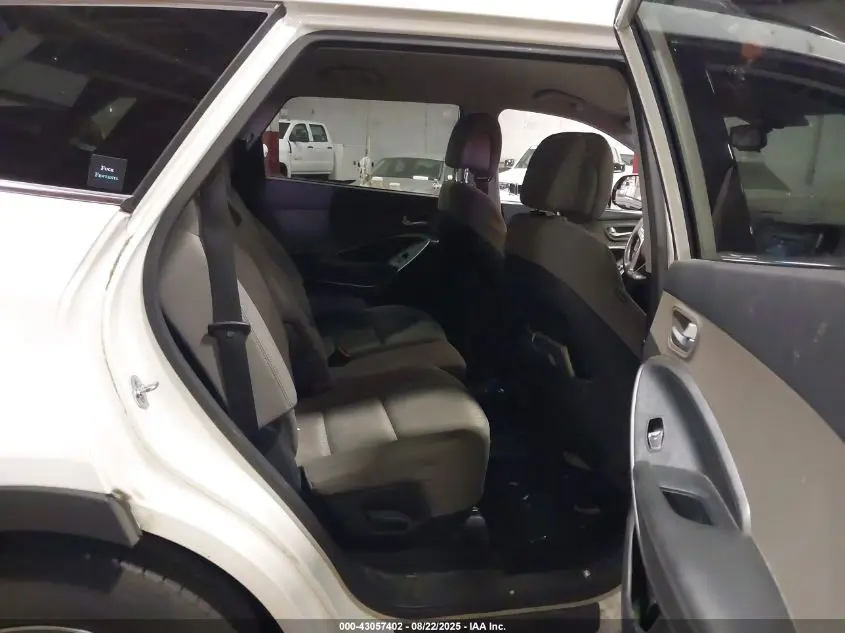 2016 HYUNDAI SANTA FE SE