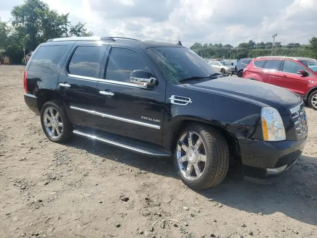 2014 CADILLAC ESCALADE LUXURY  