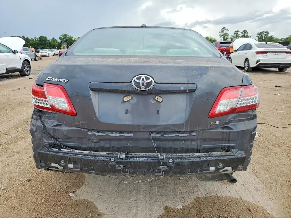 2010 TOYOTA CAMRY LE  
