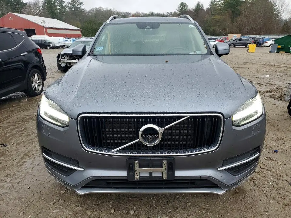 2017 VOLVO XC90 T6  