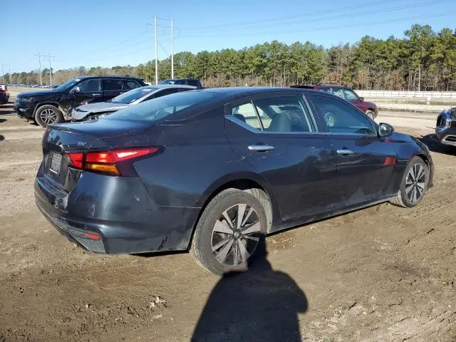2022 NISSAN ALTIMA SV  