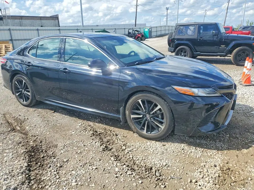 2018 TOYOTA CAMRY XSE  
