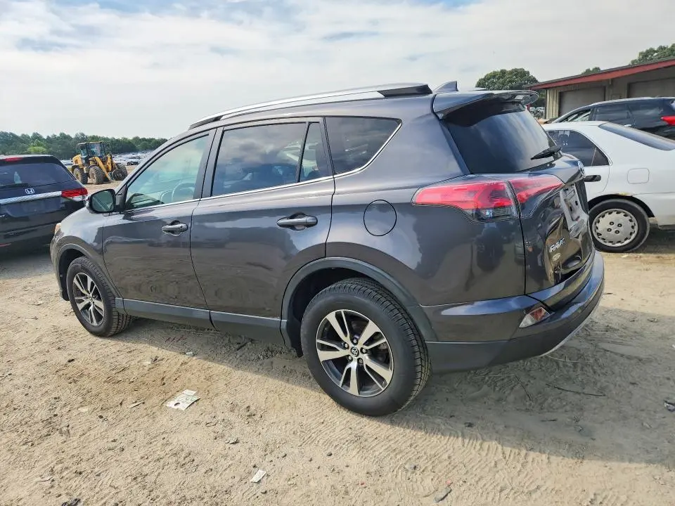 2018 TOYOTA RAV4 XLE  