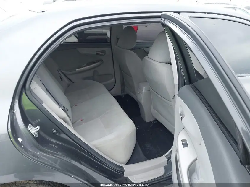 2010 TOYOTA COROLLA LE