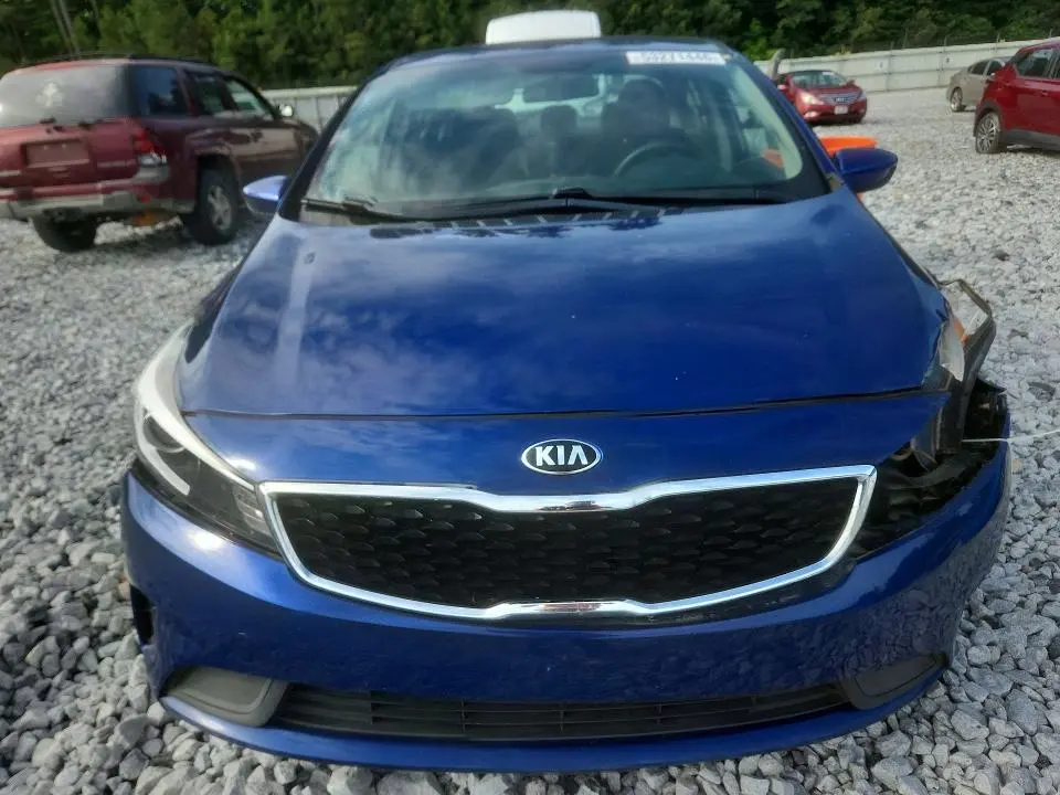 2017 KIA FORTE LX  