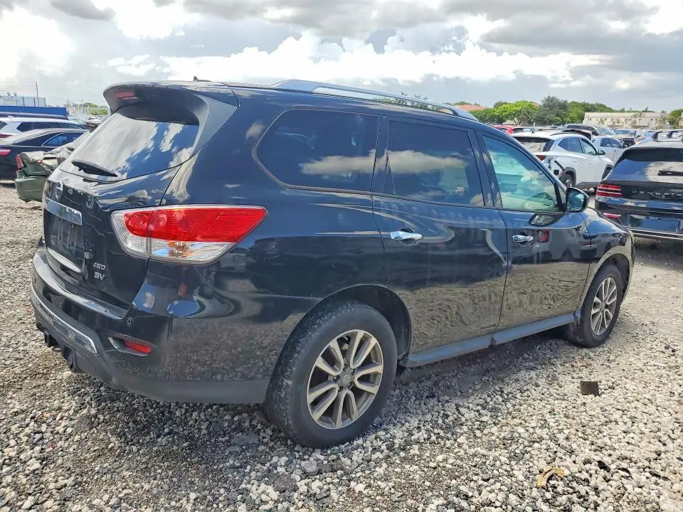2016 NISSAN PATHFINDER SV  