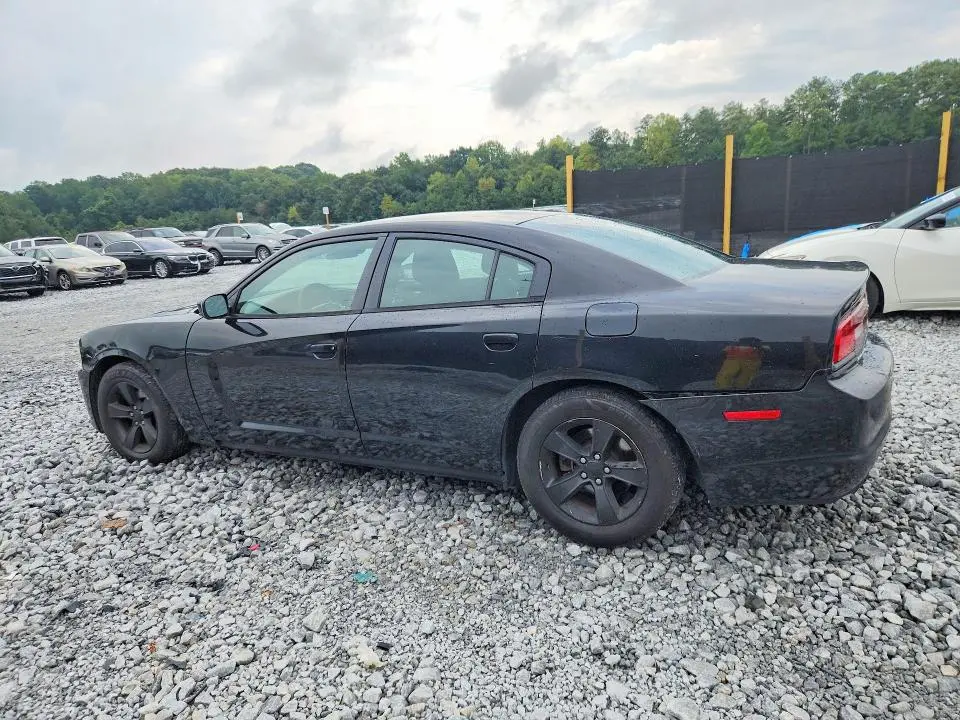 2013 DODGE CHARGER SE  