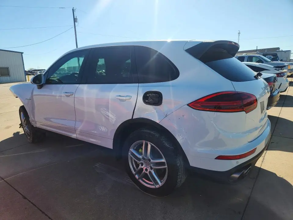 2016 PORSCHE CAYENNE SE HYBRID  