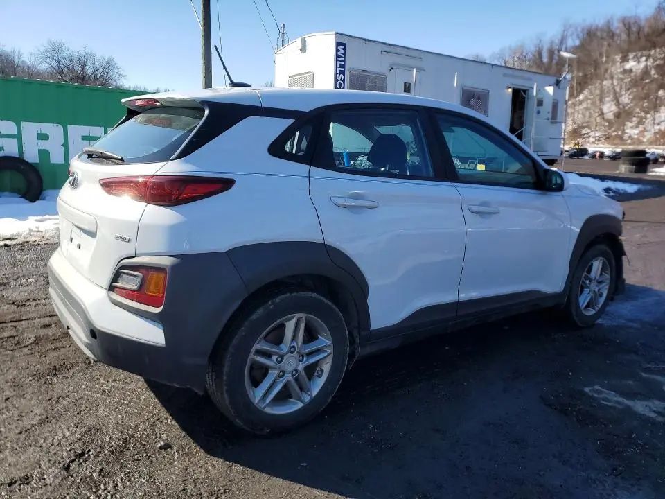 2018 HYUNDAI KONA SE  