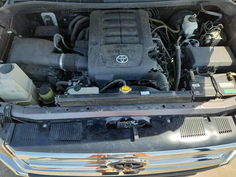 2017 TOYOTA TUNDRA SR5  