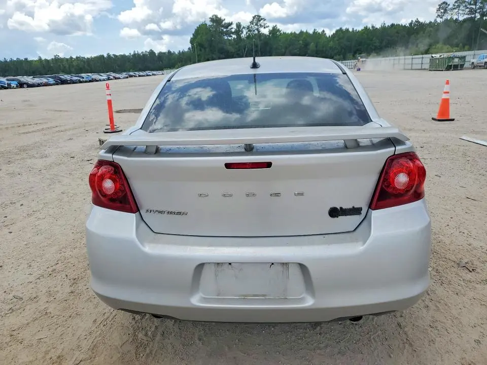 2011 DODGE AVENGER MAINSTREET  