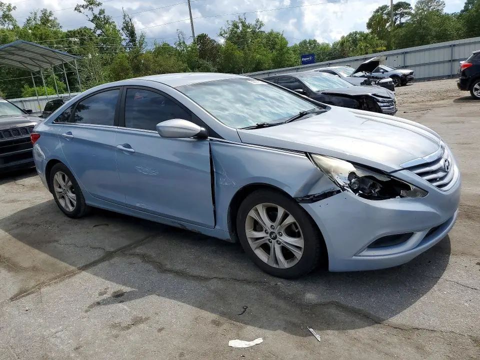 2011 HYUNDAI SONATA GLS  