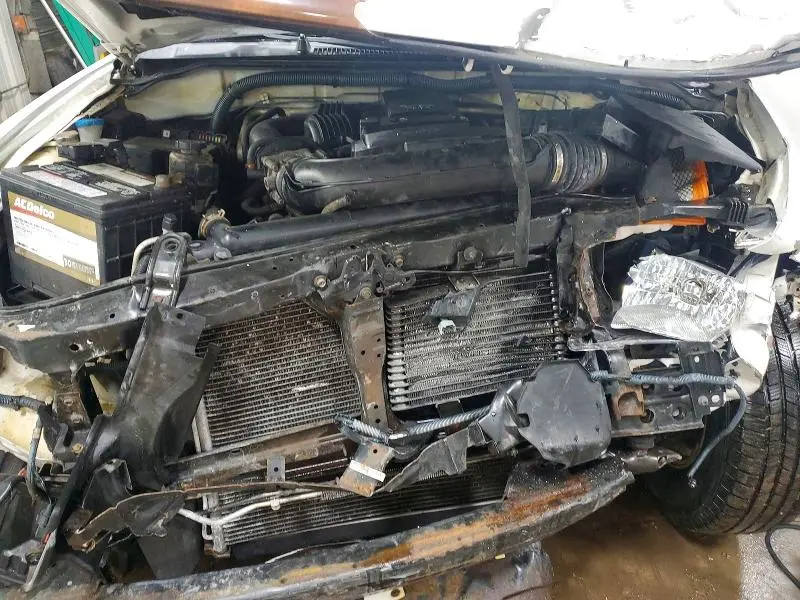 2011 NISSAN PATHFINDER S  