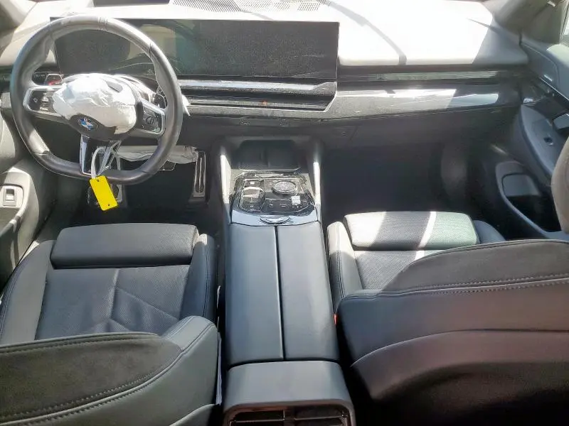 2024 BMW 530 I  