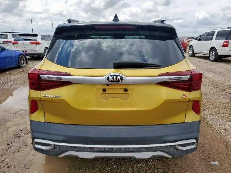 2021 KIA SELTOS S  