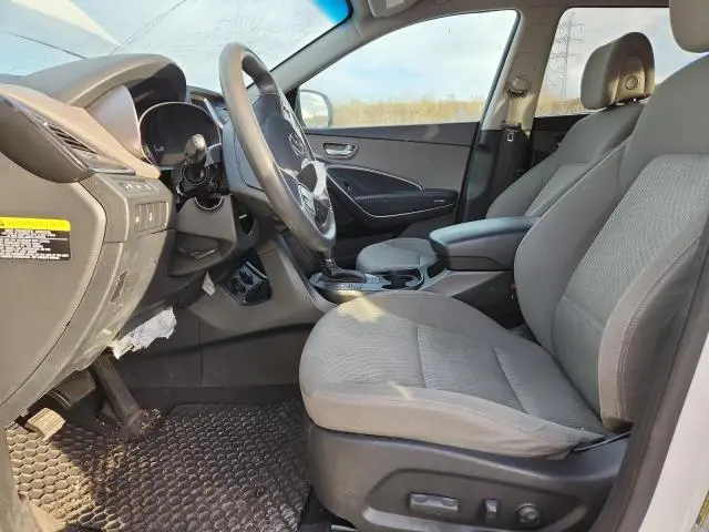 2016 HYUNDAI SANTA FE SE  