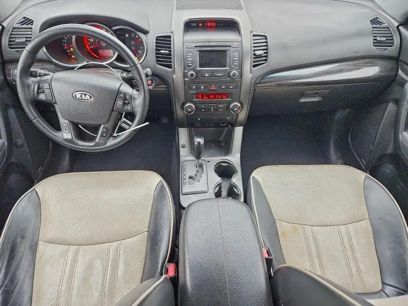 2013 KIA SORENTO SX  
