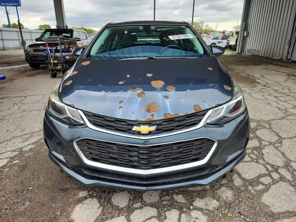 2017 CHEVROLET CRUZE LT  