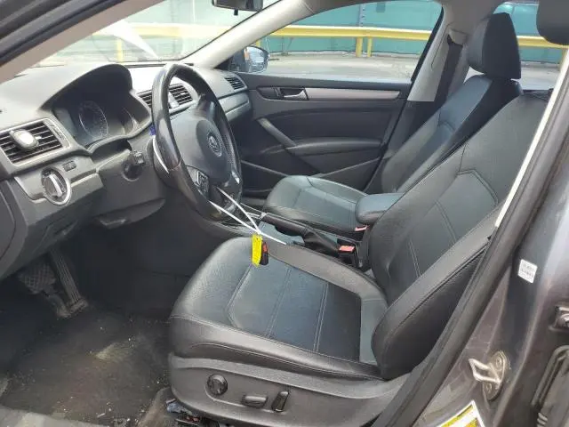 2015 VOLKSWAGEN PASSAT S  