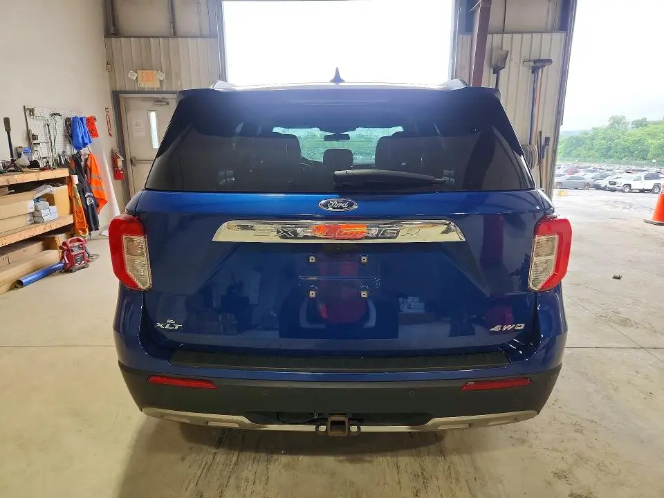 2021 FORD EXPLORER XLT  